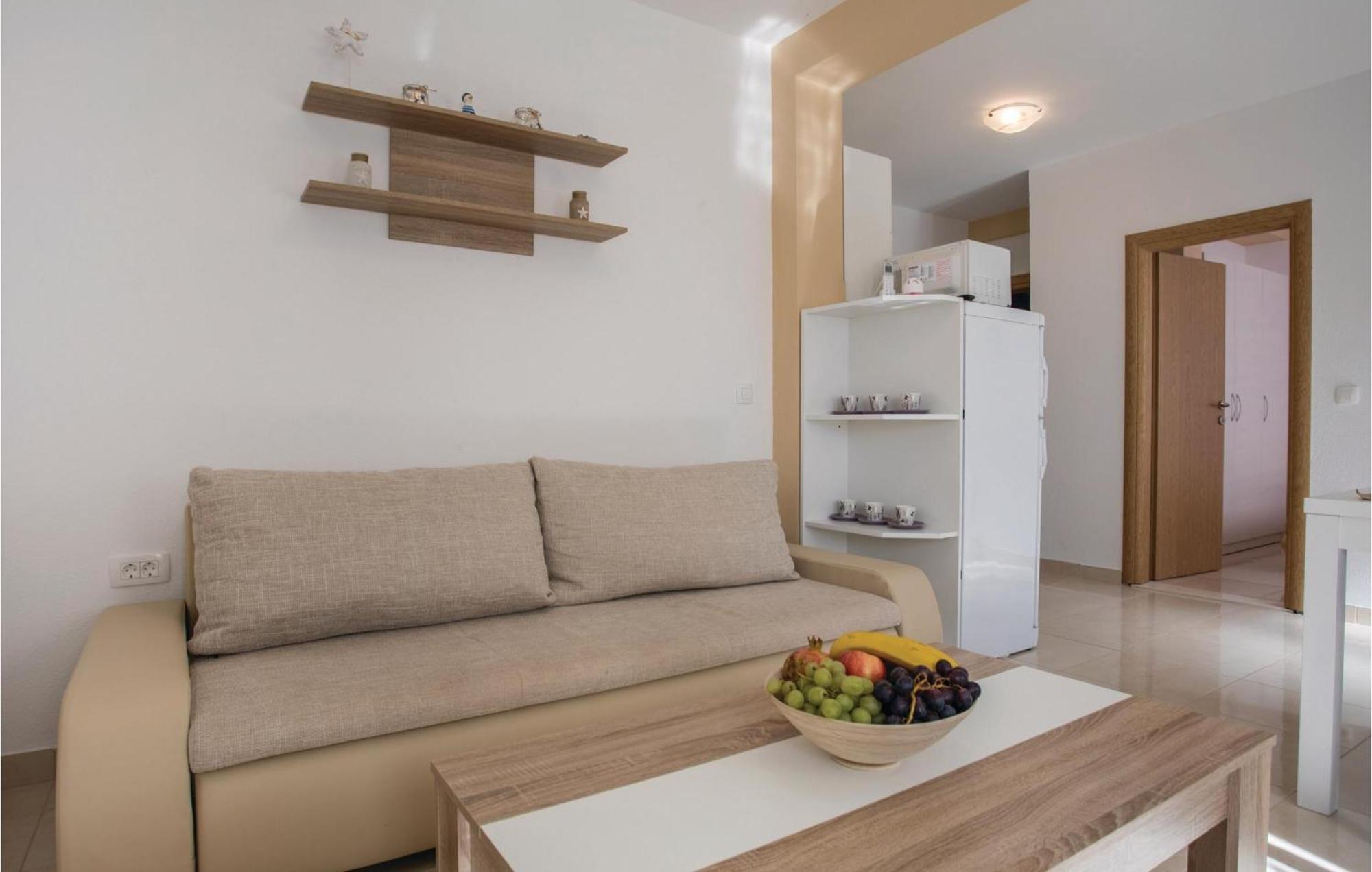 1 Bedroom Lovely Apartment In Komarna เคล็ค ภายนอก รูปภาพ